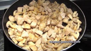 Жареные шампиньоны с куриным филе. Вкусно готовим.