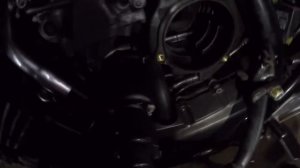 Honda CB 400 Super Four/ОТКУДА ТЕЧЕТ БЕНЗИН /МАСЛЯНЫЕ ЗАПОТЕВАНИЯ /Снимаем воздушный фильтр сб 400