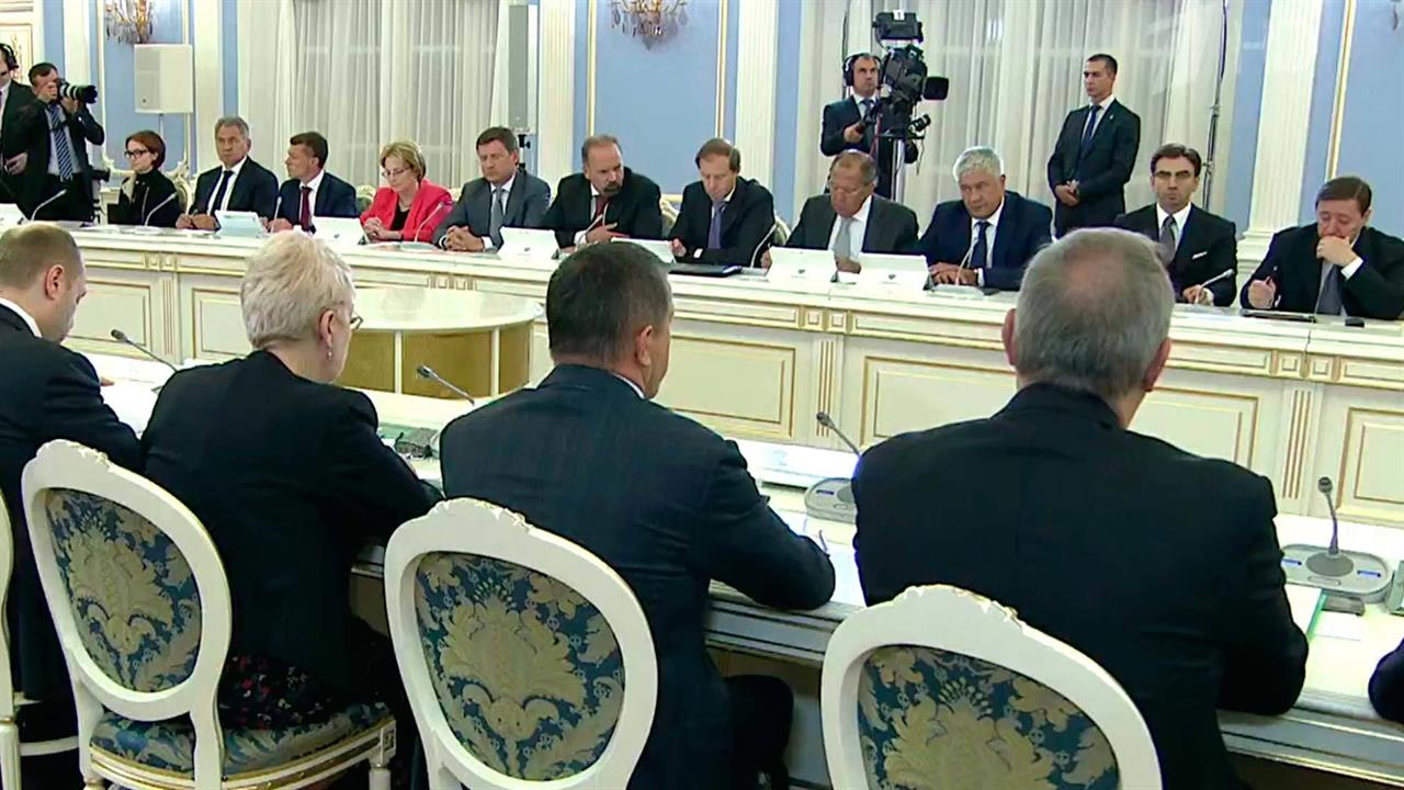 Пенсия россиянам в феврале 2017-го будет проиндексирована на размер фактической инфляции