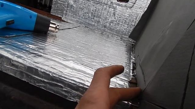 Шумоізоляція кабіни від ЮМЗ на тракторі МТЗ