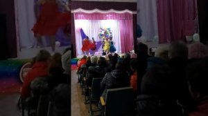 Ах мамочка, на саночках каталась я не с тем