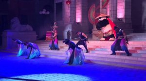 Amazing performances by Kung Fu Panda, Minions, shrek and many more at Universal Studios