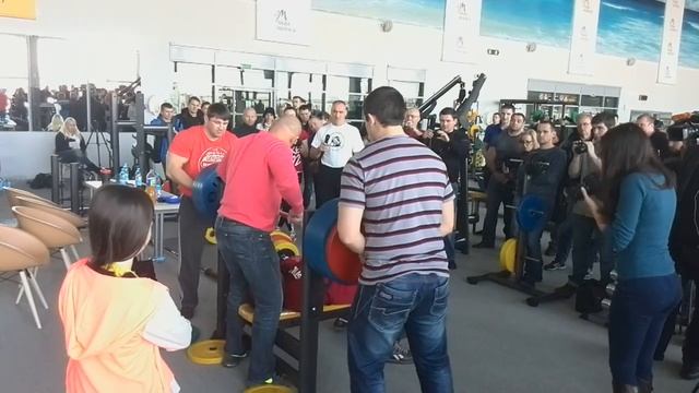 Александр Курак. Жим лежа. 230 кг без экипировки. смотреть онлайн