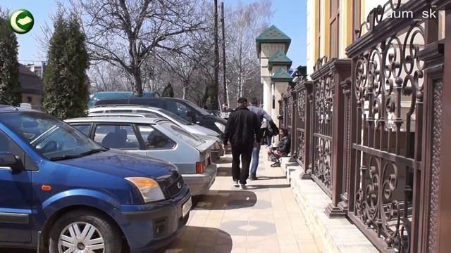 ПОПРОШАЙКИ ВОЗЛЕ МЕЧЕТИ