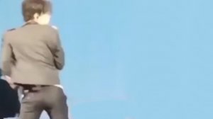 ДИМАШ ТАНЦУЕТ КРУЧЕ МАЙКЛА ДЖЕКСОНА