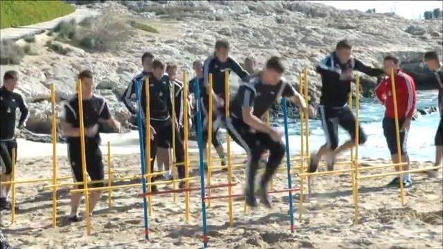 Тренировка у моря смотреть онлайн