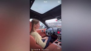Автопилот lixiang на дорогах Москвы. Прекрасный кроссовер покоряет Россию.