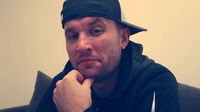 =СИМОНОВ?! Я ПРЕДПОЧИТАЮ ДОМ РАБОТНИЦУ = смотреть онлайн