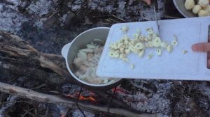 ? Шурпа на костре в казане | Походная кухня