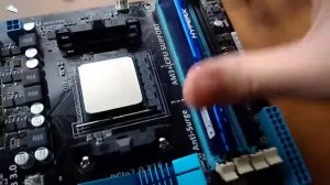 Как вставить оперативную память в материнскую плату