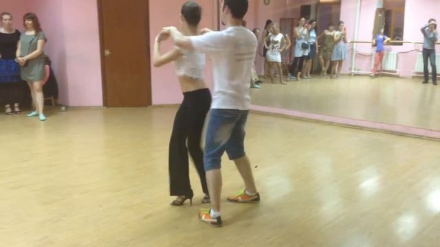 Бачата-4 от AmigosDance.ru (домашнее видео от 10 августа 2015) смотреть онлайн