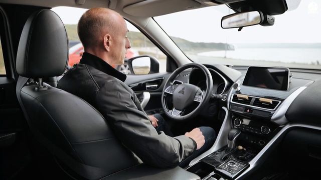 MITSUBISHI ECLIPSE CROSS обзор на японский кроссовер с левым рулём из Китая!