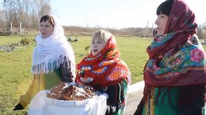 Приветствие с хлебом-солью в парке Ключи села Кострома Прохоровского района.