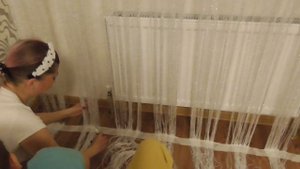 Как отрезать  нитяные шторы .