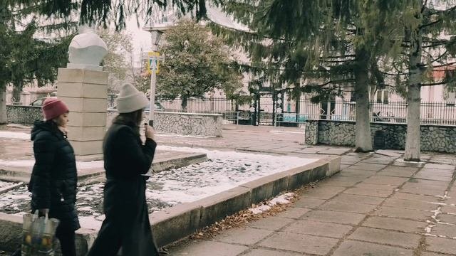 Пешая прогулка по городу