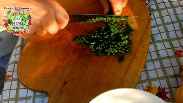 Очень вкусный соус - бессарабский саламур к рыбной ухе. Ароматная, остренькая приправа к рыбе ...