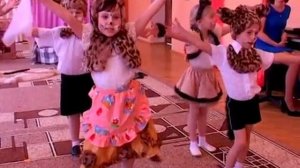 Танец _Королевство кошек_ в детском саду.mp4