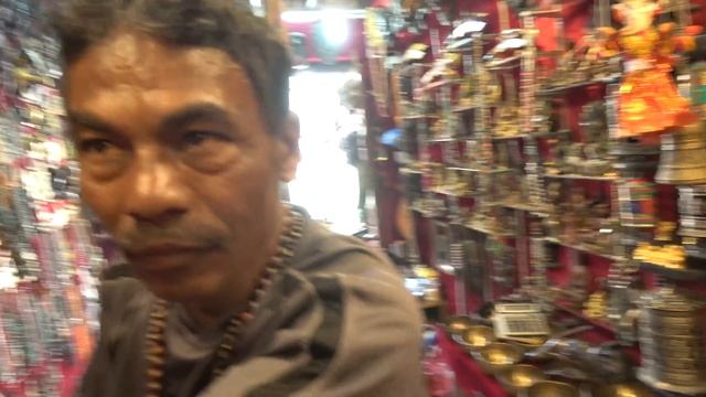 SINGING BOWL DEMONSTRATION: KATHMANDU, NEPAL (4K) смотреть онлайн