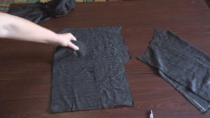 Как раскроить и сшить мужские шорты из трикотажа своими руками  на канале"Дела домашние"