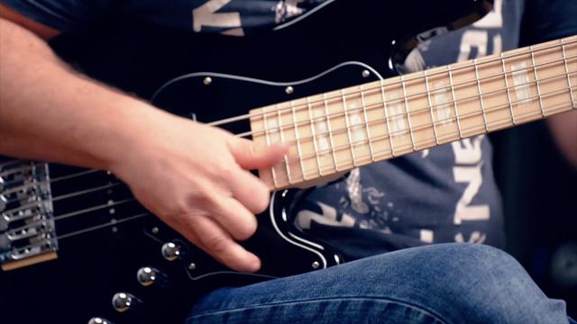 Funky Slap Groove on Cort Elrick NJS5 смотреть онлайн