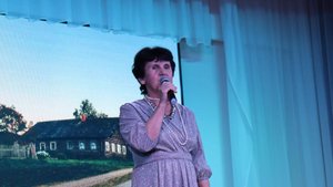 песня "Оттепель" поет Л.Киселева