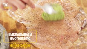 Котлеты по-киевски || FOOD TV Вокруг Света Украинский Ужин на Майдане