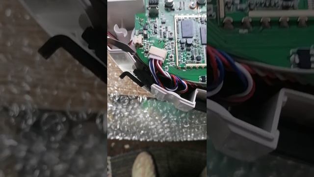 Робот пылесос ошибка сенсора защиты от падения смотреть онлайн