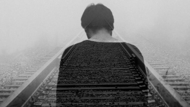 После химиотерапии пришла в парике, а один шутник сорвал его - реакция детей убила. Истории из жизн смотреть онлайн