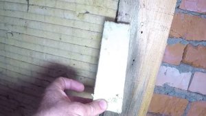 Баня из кирпича, стены которой разрушились из за ошибок при строительстве.