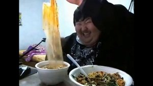 Fat men tricks. Приколы с толстяками