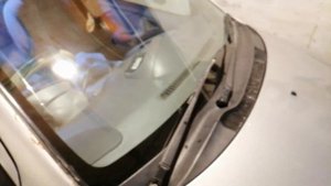 Лопнуло лобовое Тойота Платц