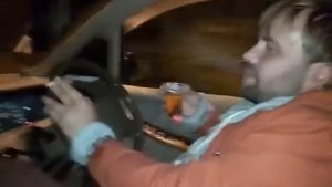 Неудобная машина с правым рулем