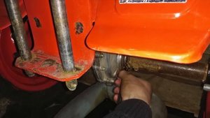 ЗАМЕНА МАСЛА в двигателе Lifan-168F2 и редукторе мотоблока АГАТ. Колея мотоблока АГАТ 发动机换油力帆-168F