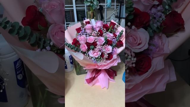 13 pink 14 red fresh flower bouquet | Huamama Singapore