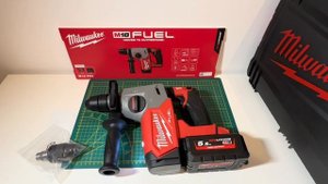 Перфоратор Milwaukee Fuel M18 FHX огляд