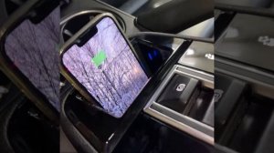 Porsche Cayenne 2019 года - установка беспроводной зарядки вместо штатной накладки