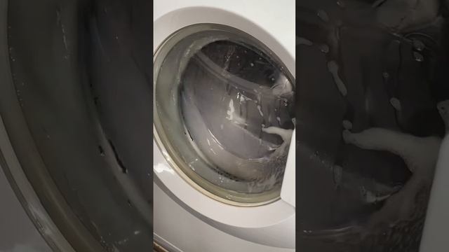 Hotpoint Aquarius WML540 washing machine || Trying to kill itself