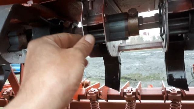 Защита высевающего аппарата СЗ-3,6. смотреть онлайн