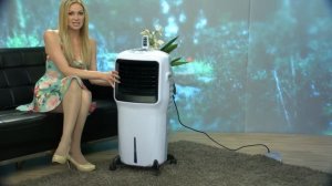 Jana Hartmann testet das Jumbo-Planschbecken bei PEARL TV