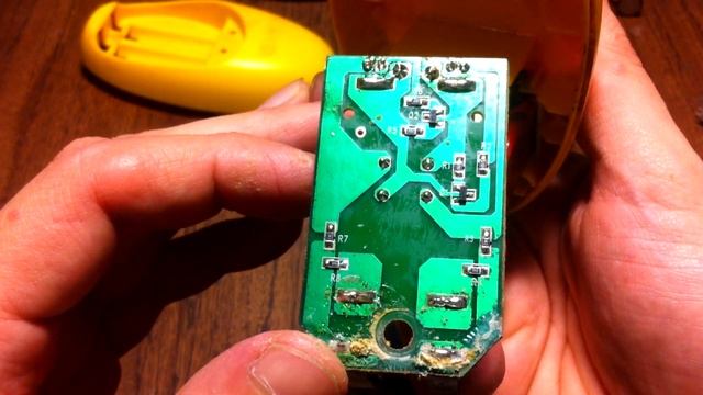 Ni Mh Ni Cd varta 57066 Лучшая из дешевых зарядок для пальчиковых аккумуляторов смотреть онлайн