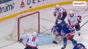 ОВЕЧКИН ЗАБРАСЫВАЕТ НА ПОСЛЕДНИХ СЕКУНДАХ