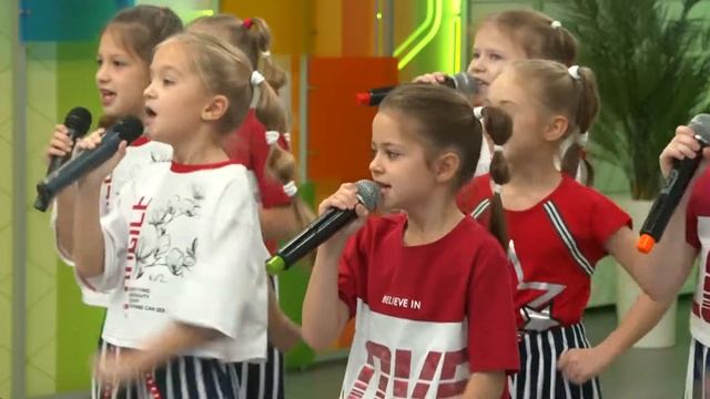 Песня «Шла Саша по шоссе» от детского музыкального центра «Волшебный микрофон» смотреть онлайн