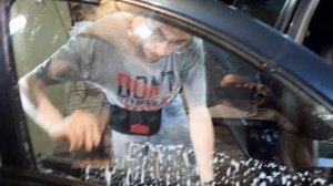 Тонировка Nissan Almera Classic. Снятие старой пленки, формовка заднего стекла, тонировка боковых