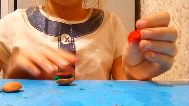 Как сделать красивый гамбургер из пластилина смотреть онлайн