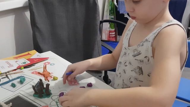 Горилла из пластилина в лесу смотреть онлайн