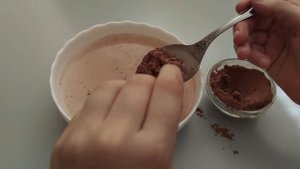 Гидрофобный эксперимент с какао порошком. Опыт с какао
