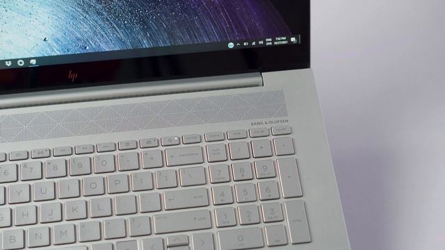 HP Envy 17T (CG100) - Laptop văn phòng 17 inch dành cho ai? | LaptopWorld смотреть онлайн