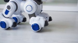 Интерактивный робот-щенок Дружок 15 сек.