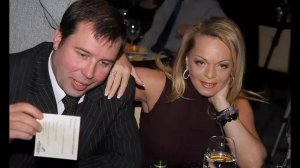 Какая настоящая фамилия Ларисы Долиной. Как выглядела певица в детстве и ее родители