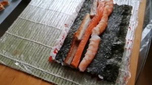 Как приготовить ролл рисом наружу